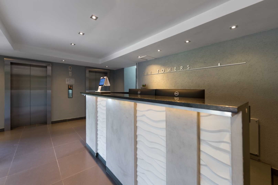 1 Bedroom Property for Sale in Sea Point Western Cape
